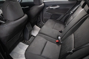 Хетчбэк Toyota Auris 2011 года, 1009000 рублей, Сургут
