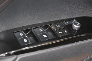 Седан Toyota Camry 2018 года, 2399000 рублей, Омск