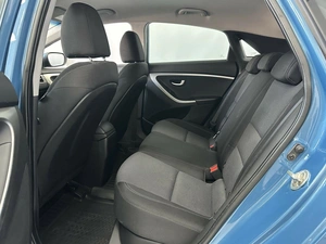 Хетчбэк Hyundai i30 2013 года, 995000 рублей, Красноярск