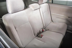 Минивэн Toyota Isis 2010 года, 1439000 рублей, Томск