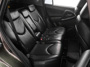 Внедорожник Toyota RAV4 2010 года, 1349000 рублей, Тюмень