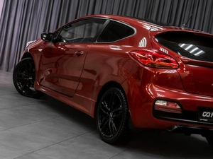 Хетчбэк Kia Ceed 2014 года, 1395000 рублей, Тюмень