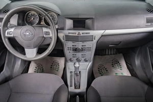 Универсал Opel Astra 2012 года, 749000 рублей, Томск