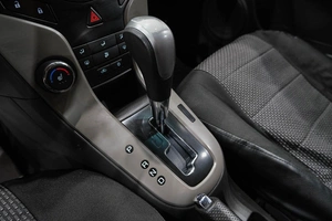 Седан Chevrolet Cruze 2010 года, 699000 рублей, Новокузнецк