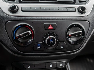 Седан Hyundai Solaris 2018 года, 1225000 рублей, Краснодар