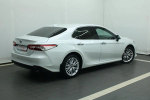 Седан Toyota Camry 2018 года, 2781000 рублей, Красноярск