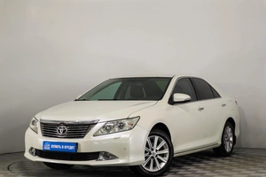 Седан Toyota Camry 2014 года, 1689000 рублей, Пермь