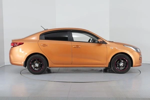 Седан Kia Rio 2019 года, 1450000 рублей, Брянск