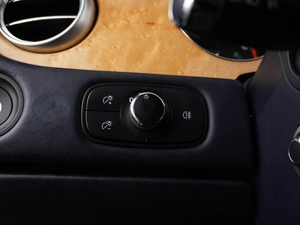 Седан Bentley Continental Flying Spur 2005 года, 2099632 рублей, Москва