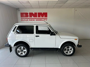 Внедорожник ВАЗ (LADA) 2131 (4x4) 2023 года, 905000 рублей, Смоленск