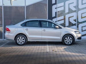 Седан Volkswagen Polo 2013 года, 725000 рублей, Краснодар