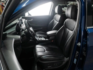 Внедорожник Hyundai Santa Fe 2019 года, 3100000 рублей, Тюмень