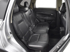 Внедорожник Mitsubishi Outlander 2015 года, 1989900 рублей, Казань