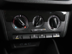 Лифтбек Volkswagen Polo 2021 года, 1599000 рублей, Аксай