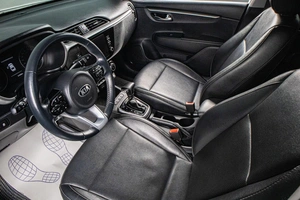 Седан Kia Rio 2020 года, 1589000 рублей, Сургут