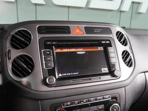 Внедорожник Volkswagen Tiguan 2011 года, 1399000 рублей, Воронеж
