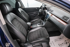 Седан Volkswagen Passat 2010 года, 889000 рублей, Красноярск