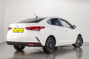 Седан Hyundai Solaris 2022 года, 1829000 рублей, Челябинск