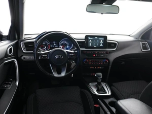 Хетчбэк Kia Ceed 2019 года, 1749444 рублей, Москва