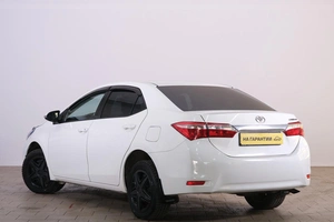 Седан Toyota Corolla 2014 года, 1119000 рублей, Омск