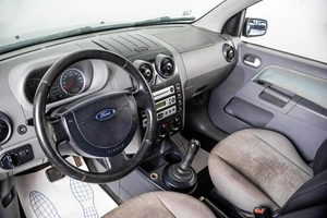 Хетчбэк Ford Fusion 2005 года, 429000 рублей, Пермь