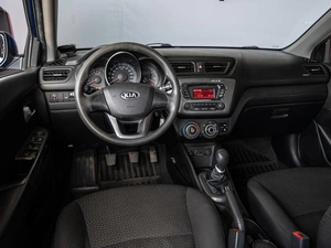 Седан Kia Rio 2013 года, 920000 рублей, Краснодар