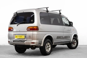 Минивэн Mitsubishi Delica 2002 года, 1799000 рублей, Барнаул