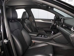 Седан Kia K5 2021 года, 2340000 рублей, Омск