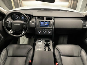 Внедорожник Land Rover Discovery 2017 года, 3900000 рублей, Красноярск