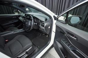 Внедорожник Toyota C-HR 2018 года, 2150000 рублей, Красноярск