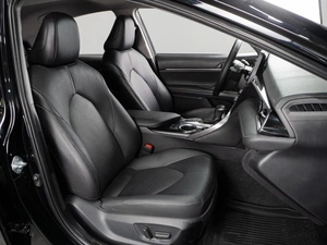 Седан Toyota Camry 2021 года, 2999000 рублей, Тюмень