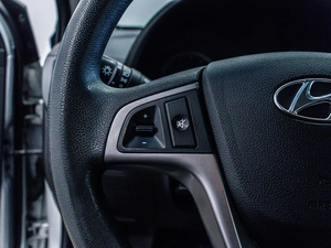 Седан Hyundai Solaris 2015 года, 1035000 рублей, Красноярск