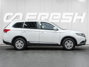 Внедорожник Mitsubishi Outlander 2019 года, 1749000 рублей, Сургут