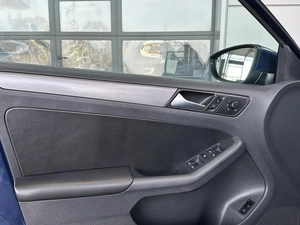 Седан Volkswagen Jetta 2012 года, 1190000 рублей, Уфа