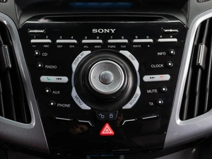 Хетчбэк Ford Focus 2011 года, 990000 рублей, Тюмень