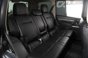 Внедорожник Mitsubishi Pajero 2013 года, 2060000 рублей, Омск