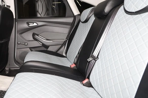 Хетчбэк Ford Focus 2013 года, 1049000 рублей, Новосибирск