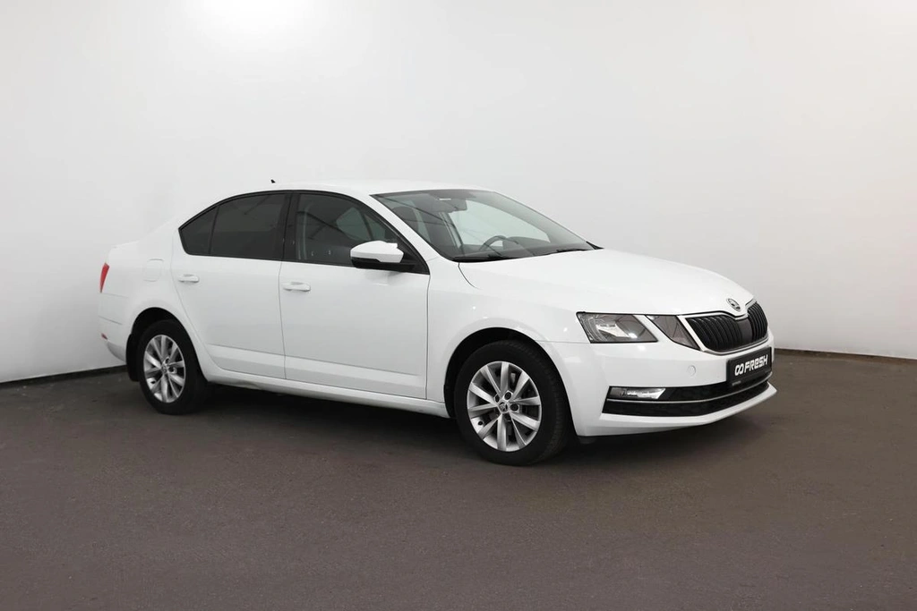 Лифтбек Skoda Octavia 2018 года, 2175000 рублей, Орёл