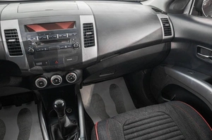 Внедорожник Mitsubishi Outlander 2008 года, 999000 рублей, Барнаул