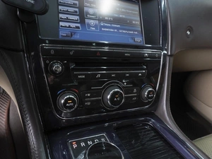 Седан Jaguar XJ 2011 года, 1395000 рублей, Ростов-на-Дону