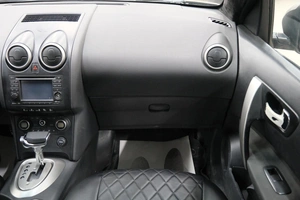 Внедорожник Nissan Qashqai 2009 года, 1029000 рублей, Омск