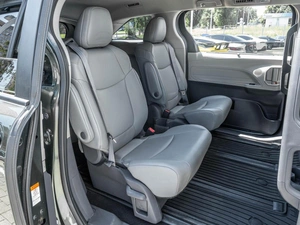 Минивэн Toyota Sienna 2021 года, 4170000 рублей, Ставрополь