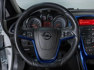 Хетчбэк Opel Astra GTC 2012 года, 798000 рублей, Ставрополь