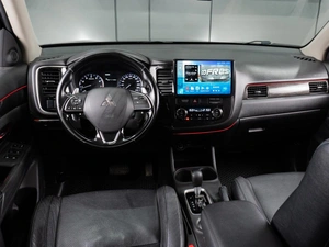 Внедорожник Mitsubishi Outlander 2015 года, 1900000 рублей, Тюмень