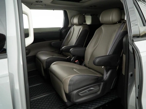 Минивэн Kia Carnival 2025 года, 7083055 рублей, Москва