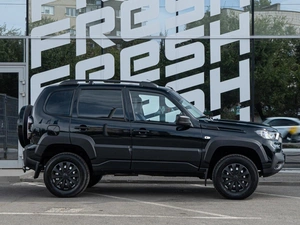 Внедорожник ВАЗ (LADA) Niva Travel 2024 года, 1139000 рублей, Волгоград