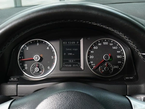 Внедорожник Volkswagen Tiguan 2013 года, 1480111 рублей, Тверь