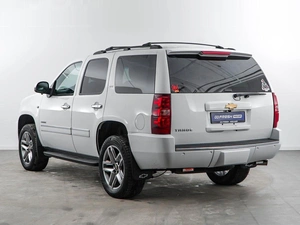 Внедорожник Chevrolet Tahoe 2013 года, 1974400 рублей, Москва