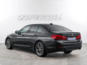 Седан BMW 5 серия 2019 года, 2155444 рублей, Москва