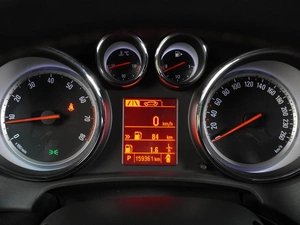 Хетчбэк Opel Astra 2012 года, 999000 рублей, Воронеж